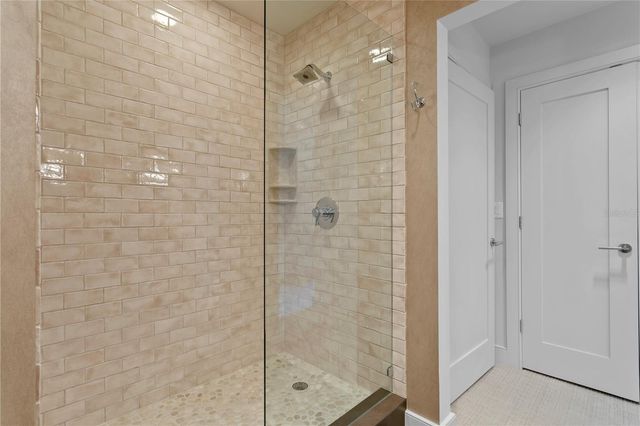 450 KNIGHTS RUN AVENUE 1704, Tampa, FL 33602