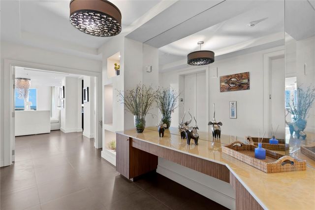 450 KNIGHTS RUN AVENUE 1704, Tampa, FL 33602