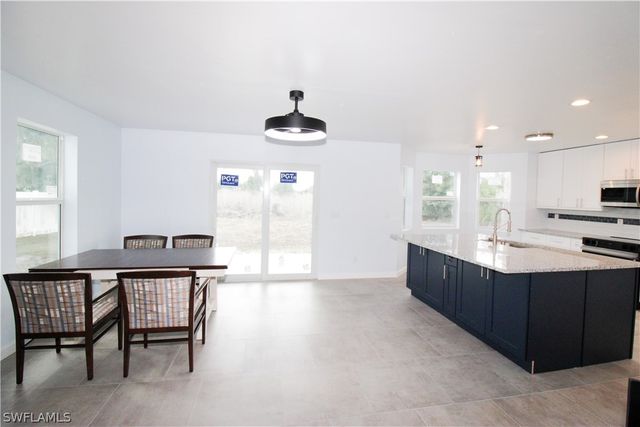 428 SW 19th AVE, Cape Coral, FL 33991