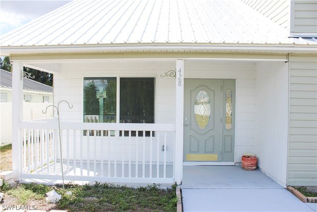 428 SW 19th AVE, Cape Coral, FL 33991