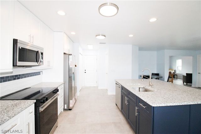 428 SW 19th AVE, Cape Coral, FL 33991