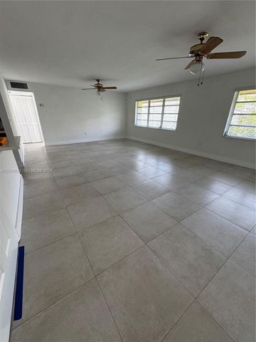 5401 SW 77th Ct 206E, Miami, FL 33155