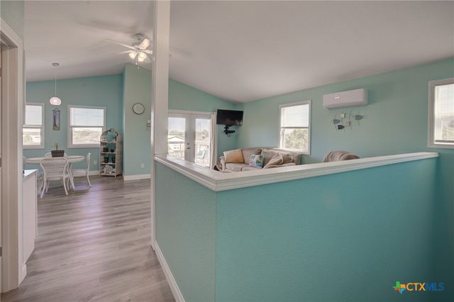 1657 Blueridge Drive, Canyon Lake, TX 78133