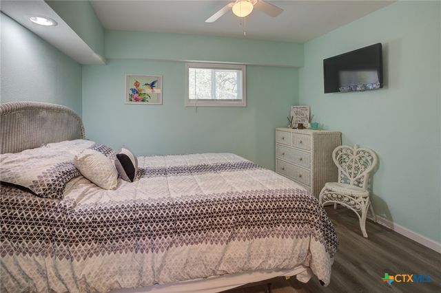 1657 Blueridge Drive, Canyon Lake, TX 78133