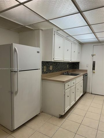 18101 NW 68th Ave B201, Hialeah, FL 33015