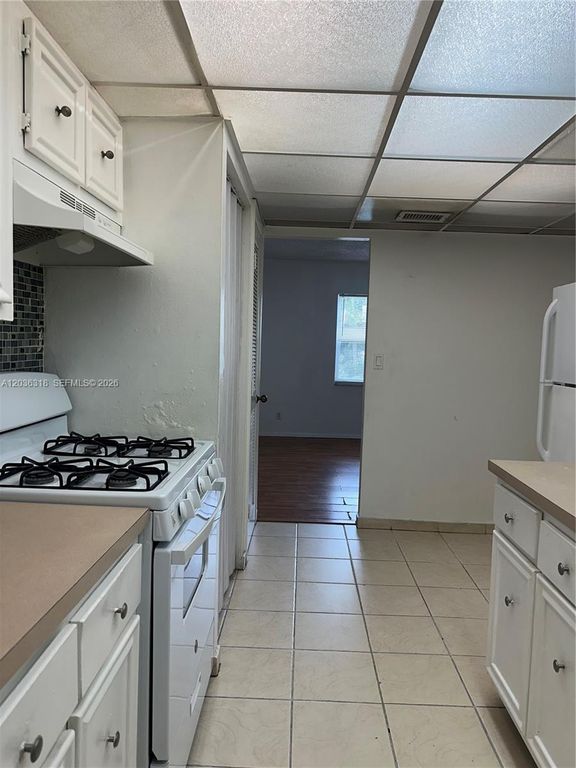 18101 NW 68th Ave B201, Hialeah, FL 33015