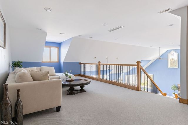 10710 Edgewater Drive, Cleveland, OH 44102