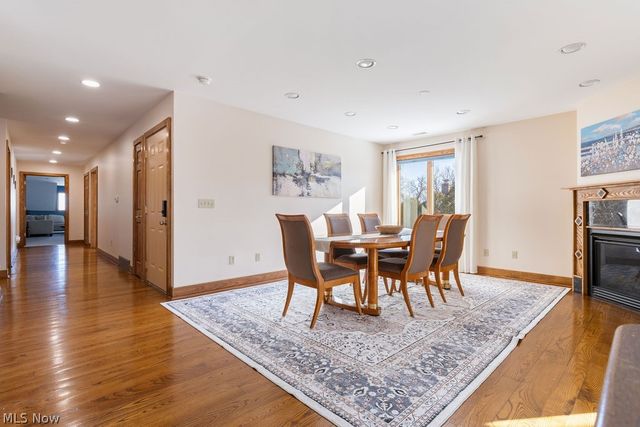 10710 Edgewater Drive, Cleveland, OH 44102