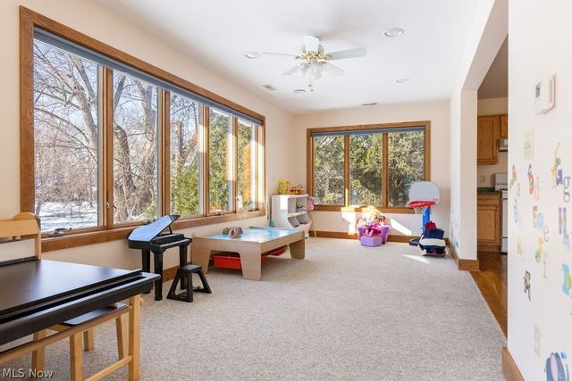 10710 Edgewater Drive, Cleveland, OH 44102