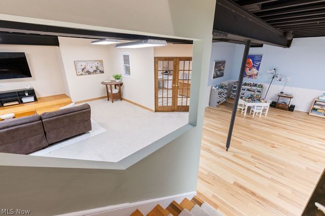 10710 Edgewater Drive, Cleveland, OH 44102