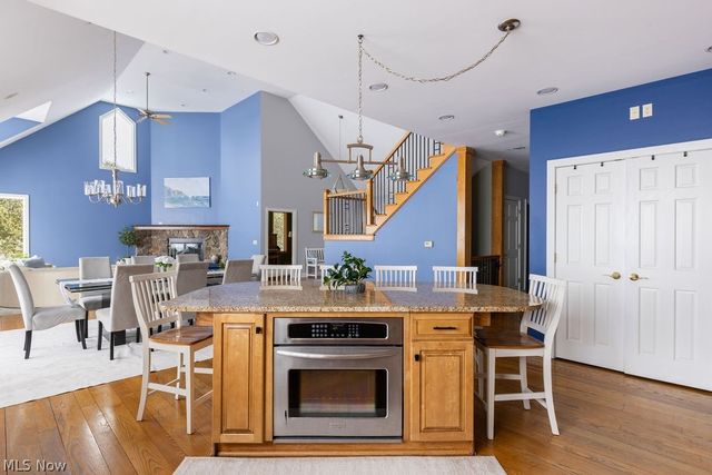 10710 Edgewater Drive, Cleveland, OH 44102