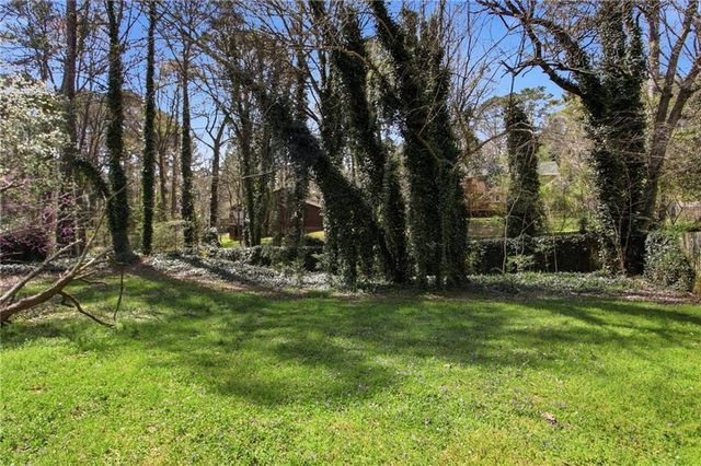 3415 Sheree Trail, Stone Mountain, GA 30087