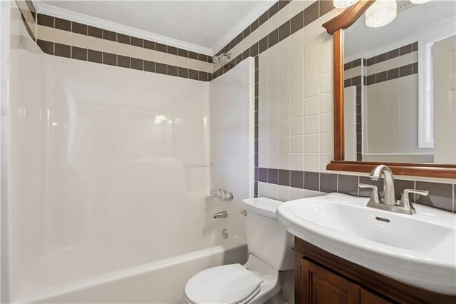5430 Princeton Oaks Drive, Sugar Hill, GA 30518
