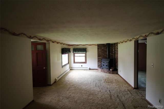 124 E Lafayette Street, Milford, MI 48381