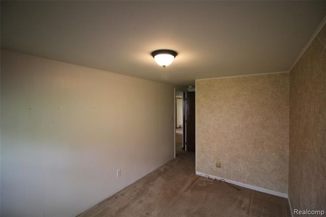 124 E Lafayette Street, Milford, MI 48381