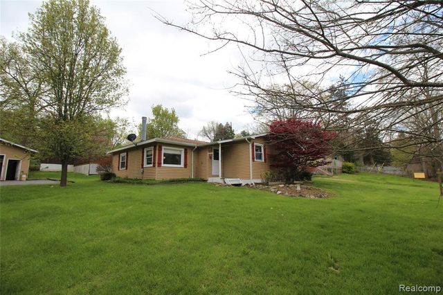 124 E Lafayette Street, Milford, MI 48381