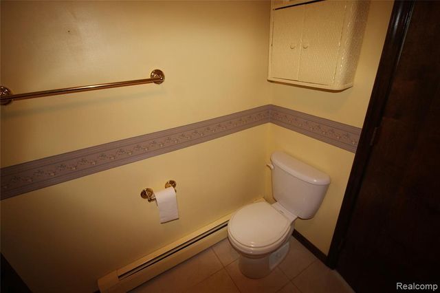 124 E Lafayette Street, Milford, MI 48381