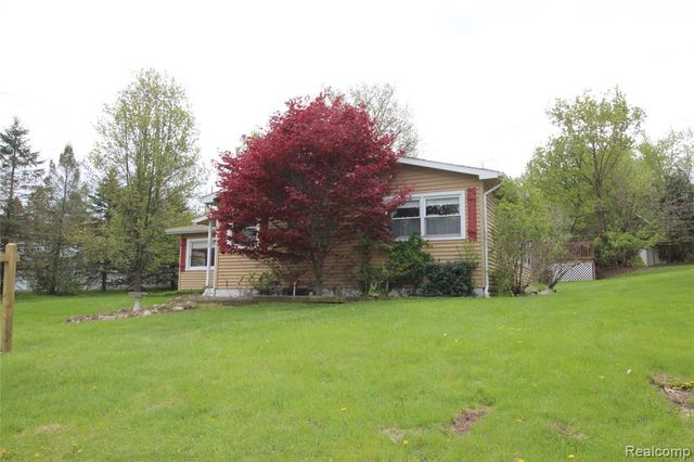 124 E Lafayette Street, Milford, MI 48381