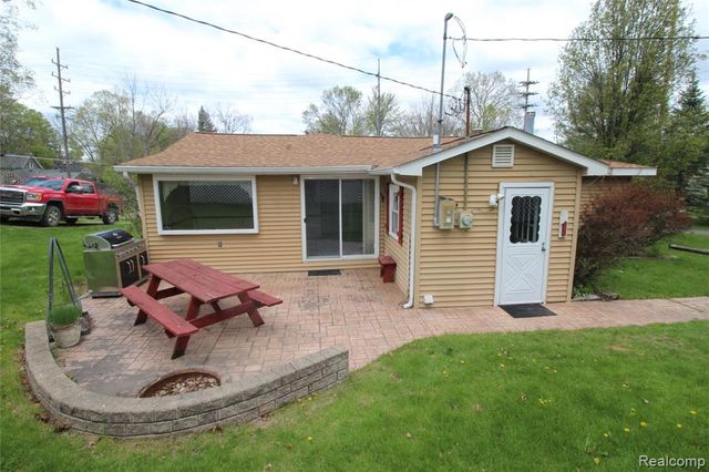 124 E Lafayette Street, Milford, MI 48381