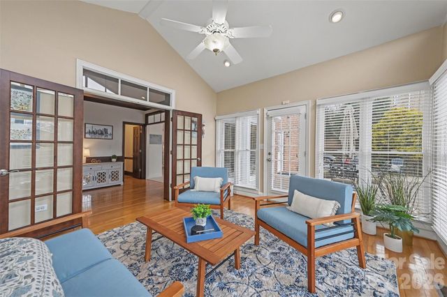 1015 Chelsea Place, Matthews, NC 28105