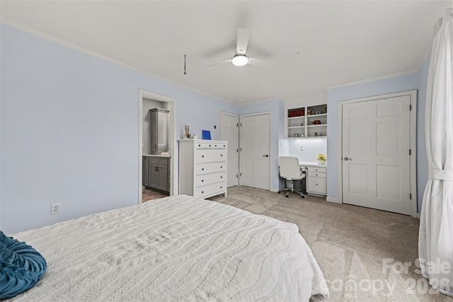 1015 Chelsea Place, Matthews, NC 28105