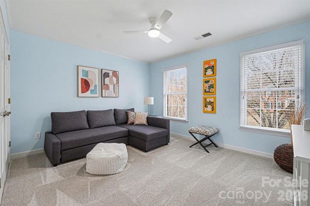 1015 Chelsea Place, Matthews, NC 28105