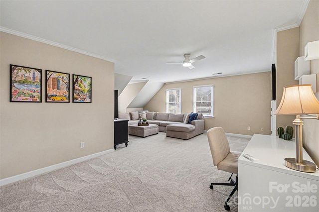 1015 Chelsea Place, Matthews, NC 28105