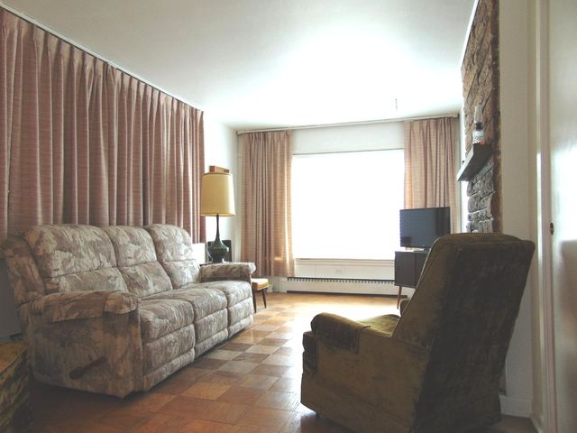 3044 N Kolmar Avenue, Chicago, IL 60641