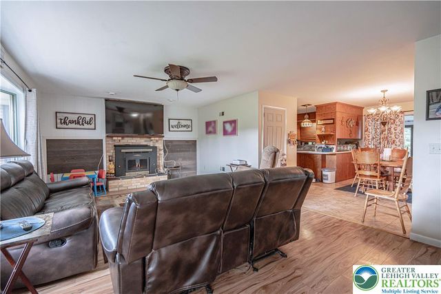 5651 Park Valley Road, North Whitehall Twp, PA 18078