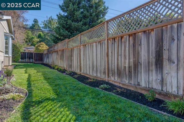 7 El Corte, Orinda, CA 94563