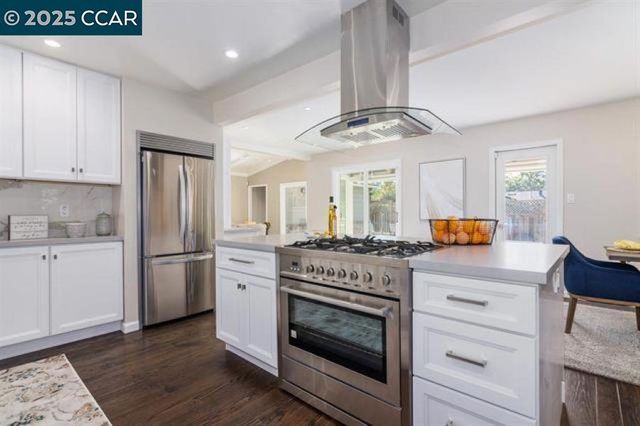 7 El Corte, Orinda, CA 94563