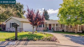 7 El Corte, Orinda, CA 94563