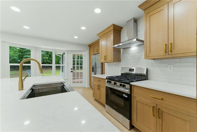 4588 Stewart Reilly Drive NW, Acworth, GA 30101