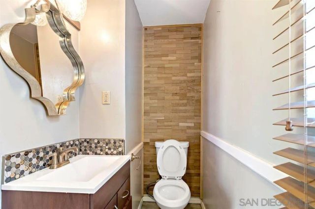 2621 L St, San Diego, CA 92102