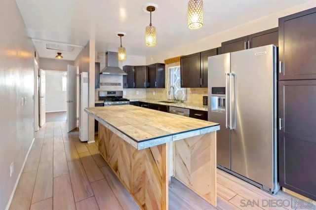 2621 L St, San Diego, CA 92102