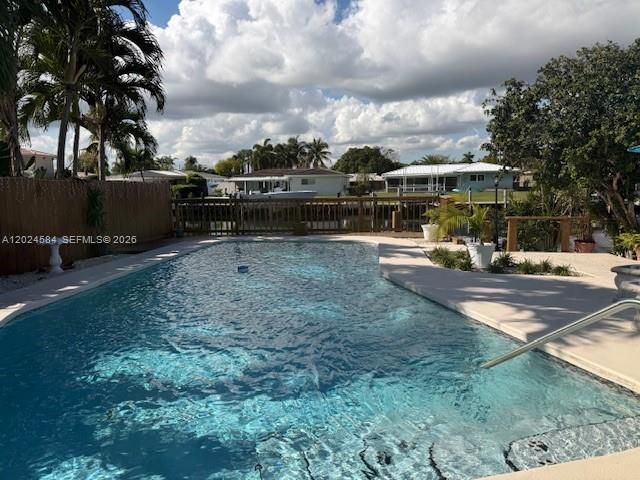 411 SE 6th Ave, Pompano Beach, FL 33060