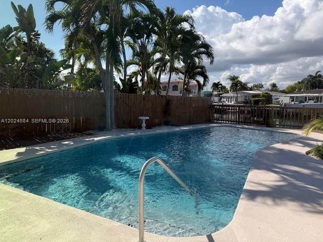 411 SE 6th Ave, Pompano Beach, FL 33060