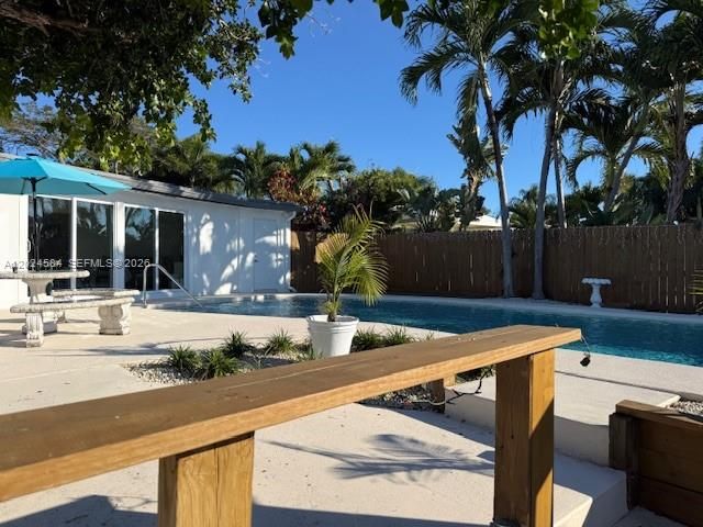 411 SE 6th Ave, Pompano Beach, FL 33060