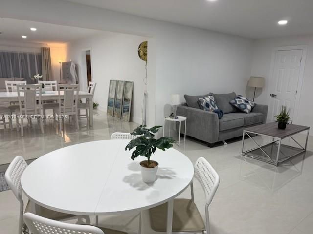 411 SE 6th Ave, Pompano Beach, FL 33060