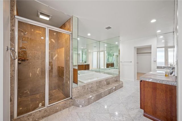 8246 Woodshill Trail, Los Angeles, CA 90069