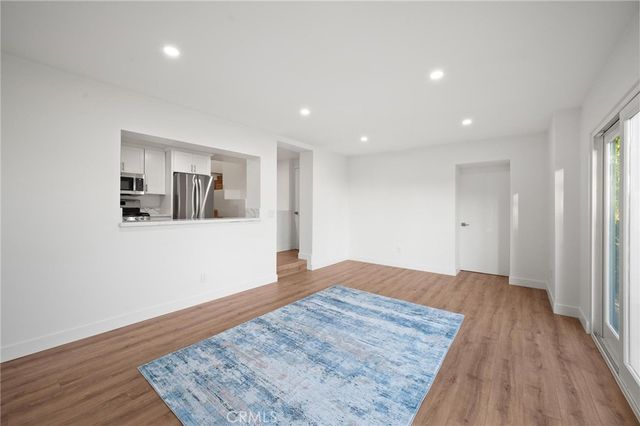 8246 Woodshill Trail, Los Angeles, CA 90069