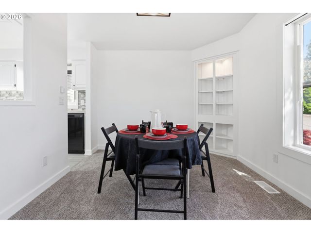 1412 W C Ave, La Center, WA 98629