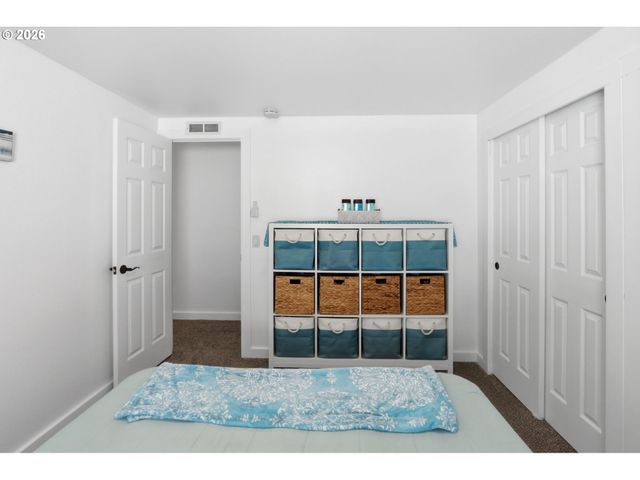 1412 W C Ave, La Center, WA 98629