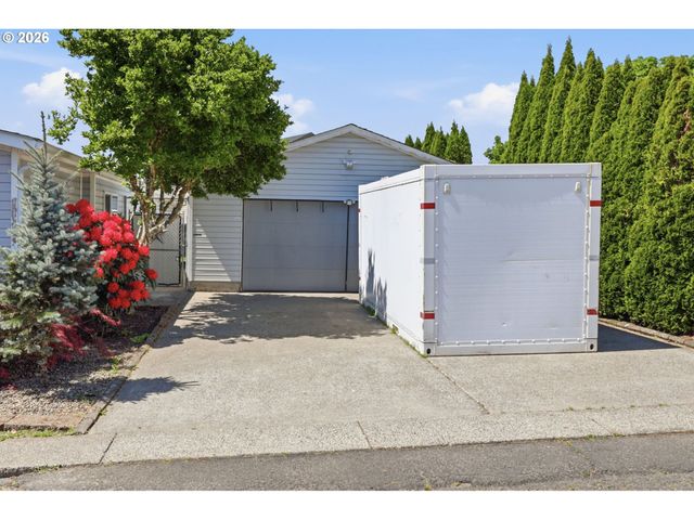 1412 W C Ave, La Center, WA 98629