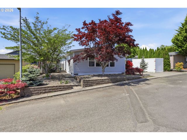 1412 W C Ave, La Center, WA 98629