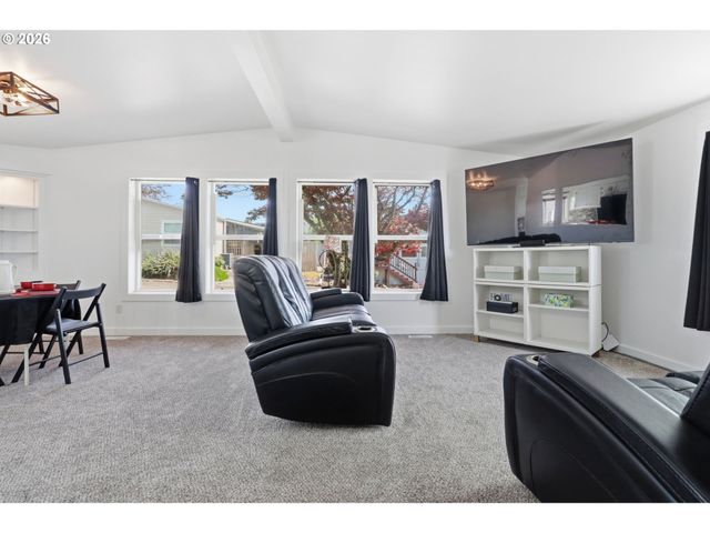 1412 W C Ave, La Center, WA 98629