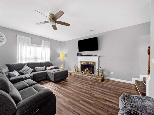 1324 Cochran Crossing, Mcdonough, GA 30252