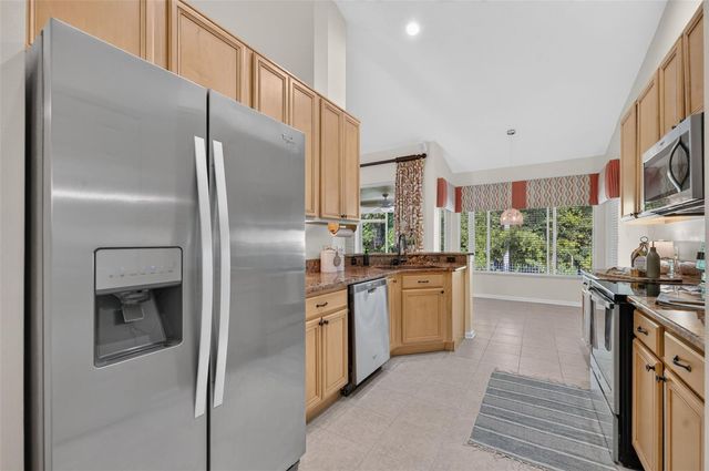 200 BLUE CREEK DRIVE, Winter Springs, FL 32708