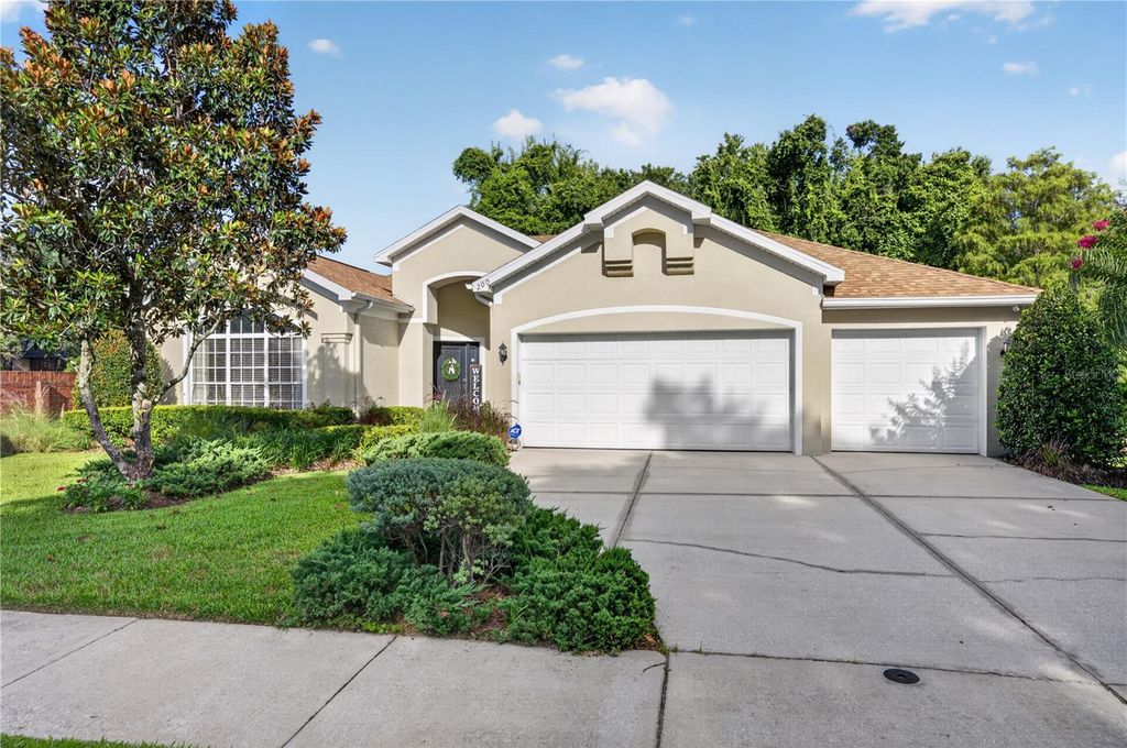 200 BLUE CREEK DRIVE, Winter Springs, FL 32708