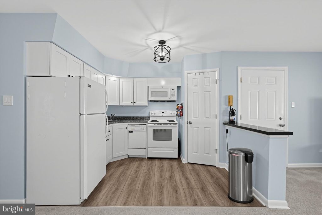 354 S SWARTHMORE AVE #B-2, SWARTHMORE, PA 19081 — photo 3